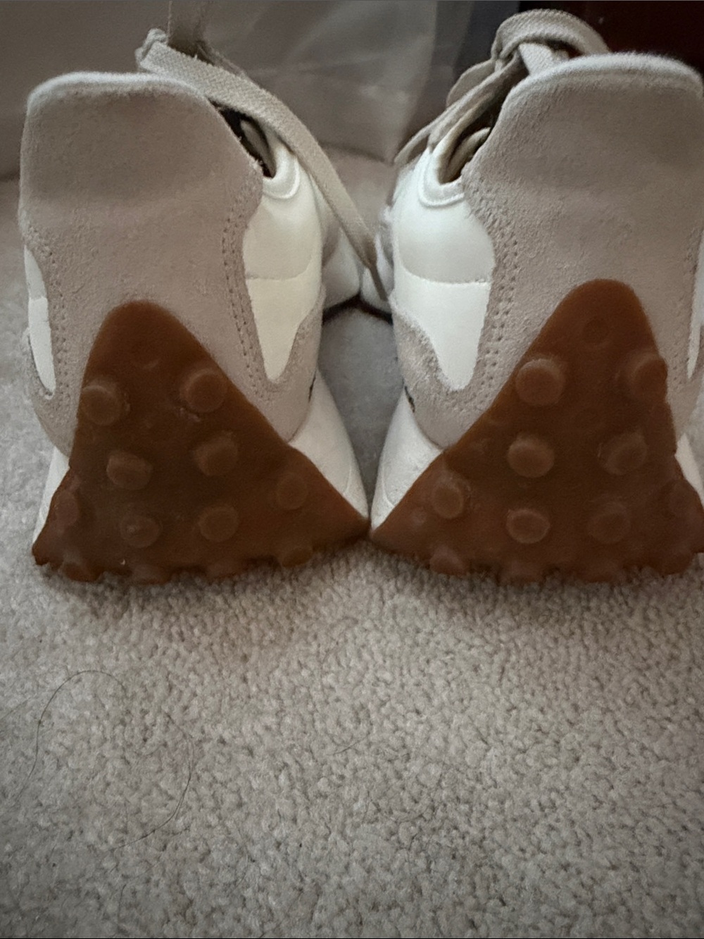 Women’s Size 8.5 New Balance 327 Cream & Black Retro Runner Sneaker - Picture 3 of 4